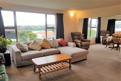 Photo of property in 25 Leeward Drive, Whitby, Porirua, 5024