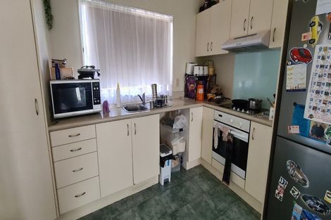 Photo of property in 14 Vitex Lane, Henderson, Auckland, 0612