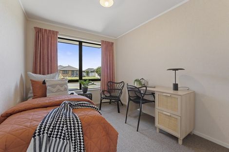 Photo of property in 17 Meridian Grove, Kelvin Grove, Palmerston North, 4414