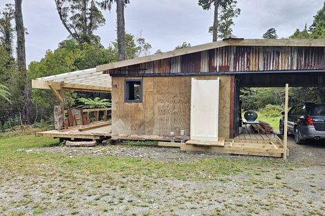 Photo of property in 215 Clifton Road, Kaiata, Greymouth, 7805