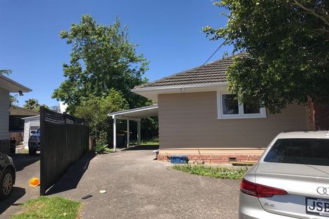 Photo of property in 2/40 Amberley Avenue, Te Atatu South, Auckland, 0610