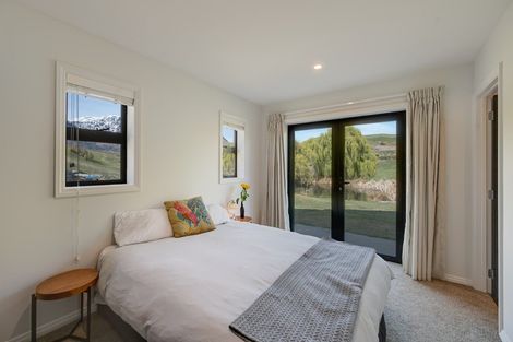 Photo of property in 82 Threepwood Road, Lake Hayes, Queenstown, 9371