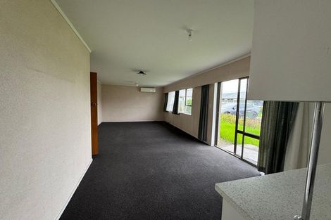 Photo of property in 2/69 Settlement Road, Papakura, 2110