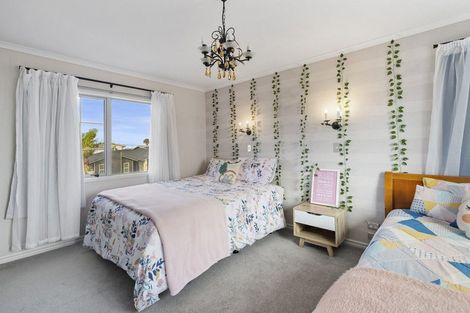 Photo of property in 2 Excelsa Place, Papamoa Beach, Papamoa, 3118