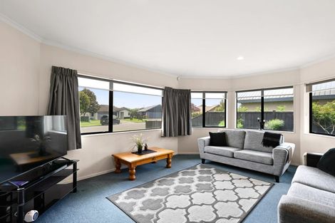 Photo of property in 25 Mangakoea Place, St Andrews, Hamilton, 3200