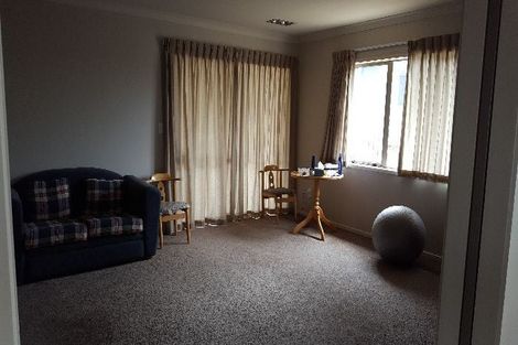 Photo of property in 24d Schnapper Rock Road, Schnapper Rock, Auckland, 0632