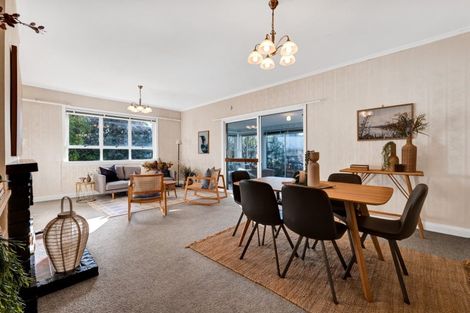 Photo of property in 16 Glen Almond Street, New Plymouth, 4310