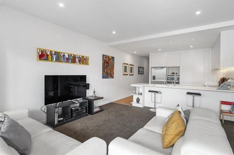 Photo of property in 107/8a Lake Pupuke Drive, Takapuna, Auckland, 0622