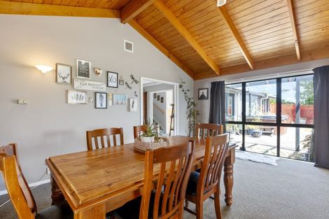 Photo of property in 68 Brois Street, Frankleigh Park, New Plymouth, 4310