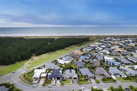 Photo of property in 5 Torrey Pines, Waimairi Beach, Christchurch, 8083