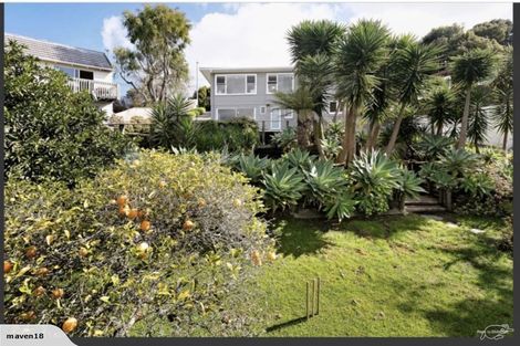 Photo of property in 88 Chivalry Road, Glenfield, Auckland, 0629