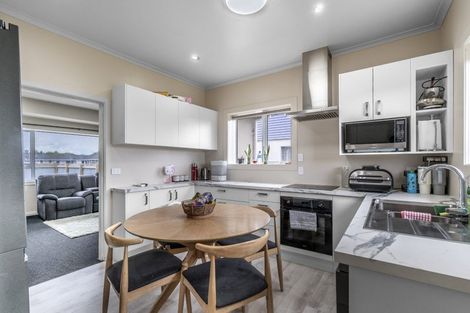 Photo of property in 393 Tay Street, Turnbull Thomson Park, Invercargill, 9810