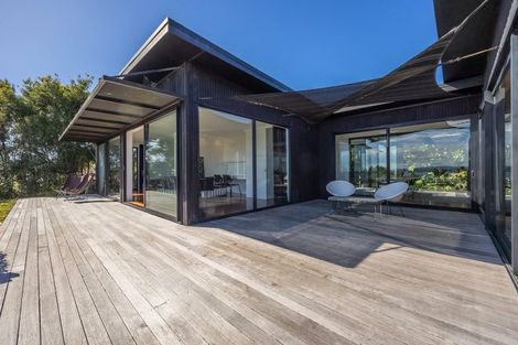 Photo of property in 3 Elizabeth Point Road, Kawau Island, 0920