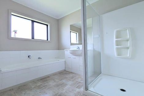 Photo of property in 51 Hamon Place, Pukehangi, Rotorua, 3015