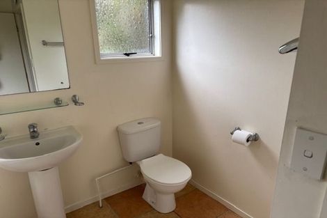 Photo of property in 28 Hiwihau Place, Glenfield, Auckland, 0629