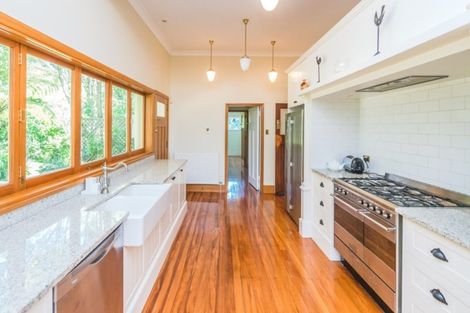 Photo of property in Matai Moana, 10 Rees Street, Durie Hill, Whanganui, 4500