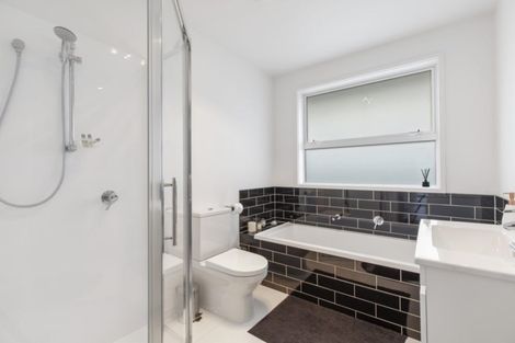 Photo of property in 15 Taioma Close, Papamoa, 3118