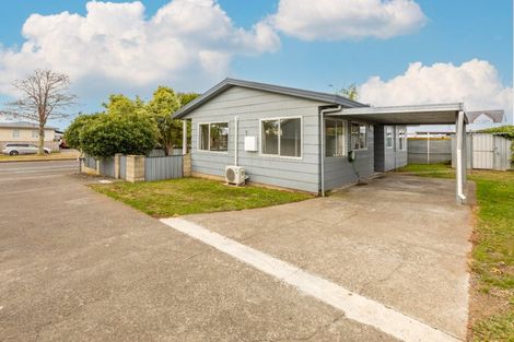 Photo of property in 233a Flaxmere Avenue, Flaxmere, Hastings, 4120