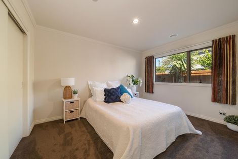 Photo of property in 4 Coburn Place, Lake Hayes, Queenstown, 9304