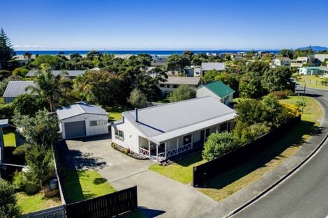 Photo of property in 5 Holiday Crescent, Mangawhai Heads, Mangawhai, 0505