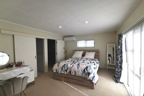 Photo of property in 8 Maurice Borich Place, Henderson, Auckland, 0610