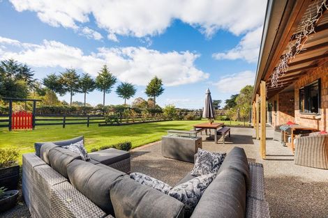 Photo of property in 38 Brandon Hall Road, Bulls, 4894