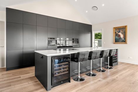 Photo of property in 98 Oxford Street, Martinborough, 5711