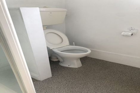 Photo of property in 82 Manor Place, Dunedin Central, Dunedin, 9016