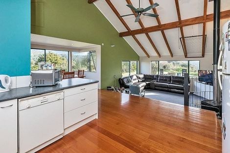 Photo of property in 1106 Russell Road, Whakapara, Hikurangi, 0184