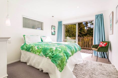 Photo of property in 16 Donald Place, Stillwater, Silverdale, 0993