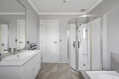 Photo of property in 86 King Street, Taradale, Napier, 4112