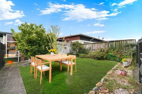 Photo of property in 3/87 Nikau Street, New Lynn, Auckland, 0600