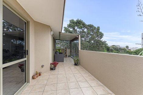 Photo of property in 18 Parris Street, Moturoa, New Plymouth, 4310