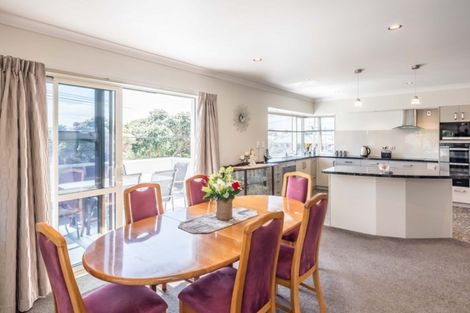 Photo of property in 6 Mahana Road, Paraparaumu Beach, Paraparaumu, 5032