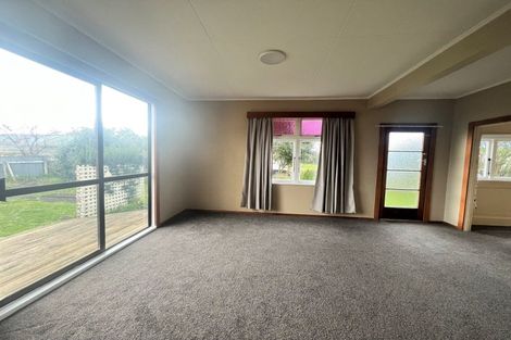 Photo of property in 27 Thyra Street, Dannevirke, 4930