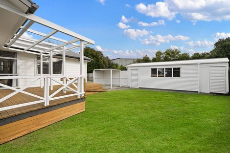 Photo of property in 63 Oakfield Crescent, Pukete, Hamilton, 3200