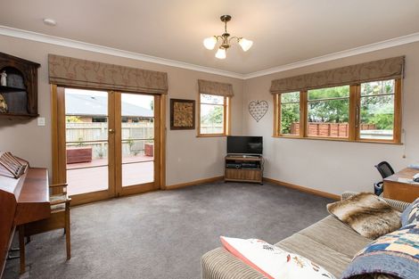 Photo of property in 146 Kelvin Grove Road, Kelvin Grove, Palmerston North, 4414
