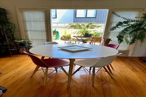 Photo of property in 1090 Great North Road, Point Chevalier, Auckland, 1022