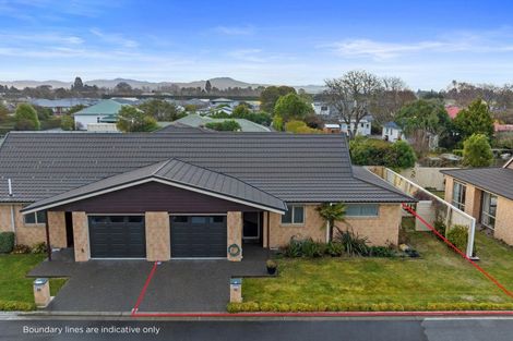 Photo of property in 3 Reeves Road, Rangiora, 7400