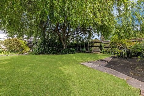 Photo of property in 11 Bays Road, Orere Point, Papakura, 2585