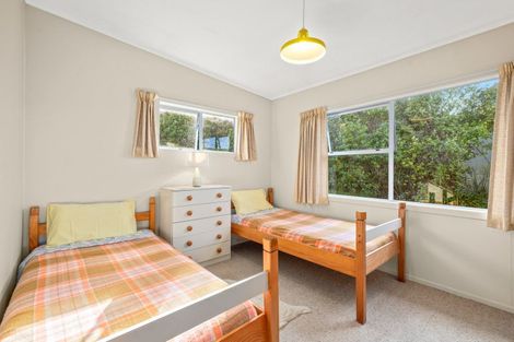 Photo of property in 16 Dalton Road, Snells Beach, 0920