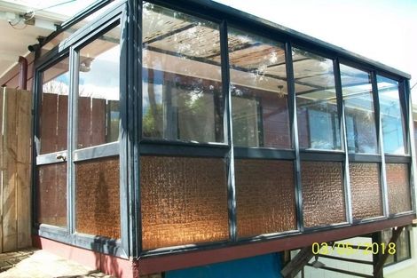 Photo of property in 2/19a Ribblesdale Road, Henderson, Auckland, 0612