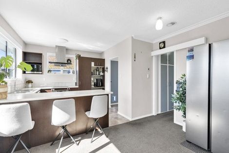 Photo of property in 13 Davidson Crescent, Hornby, Christchurch, 8042