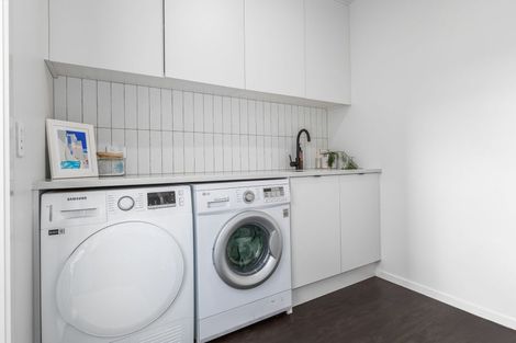 Photo of property in 94 Kotare Street, Waikanae, 5036