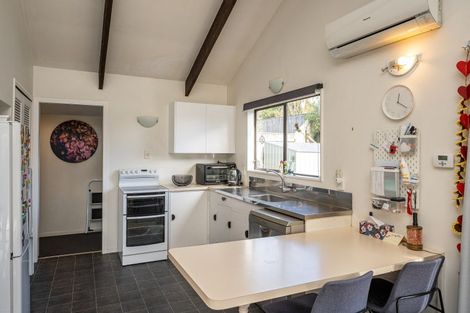 Photo of property in 83 Norfolk Crescent, Otaki Beach, Otaki, 5512