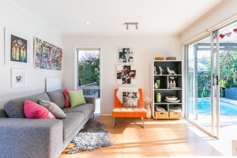 Photo of property in 11 Surrey Street, Taradale, Napier, 4112