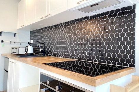 Photo of property in 28 Kokiri Street, Te Atatu South, Auckland, 0610