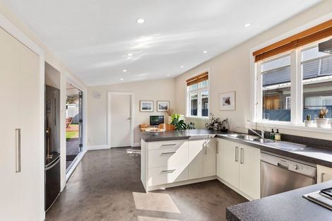 Photo of property in 48 Bristol Square, Hutt Central, Lower Hutt, 5010