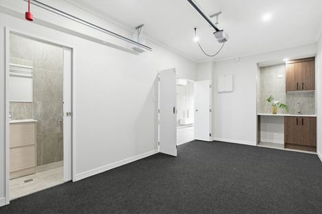 Photo of property in 85b Raglan Street, Mangere East, Auckland, 2024