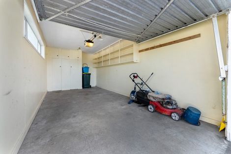 Photo of property in 2 Carver Place, Lynmouth, New Plymouth, 4310